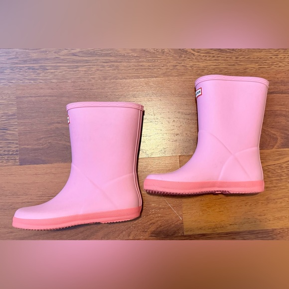Hunter | Kids’ First Classic Rainboot | Pink | Fleece Boot Liner | Off White - Picture 4 of 8
